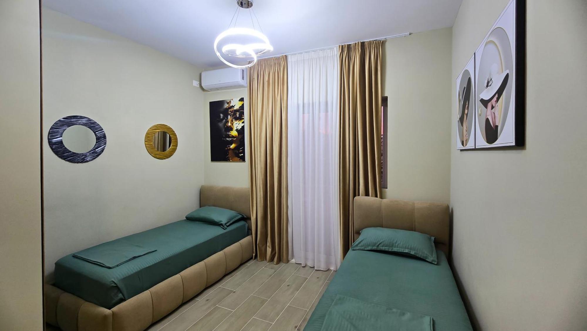 City Center Rooms And Apartments Durrës Exterior foto